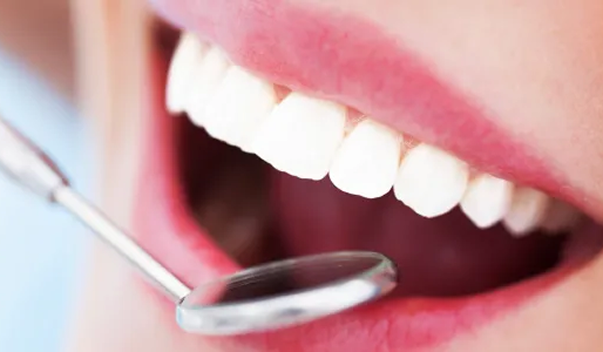Small-group instruction at MM Dental Sedation